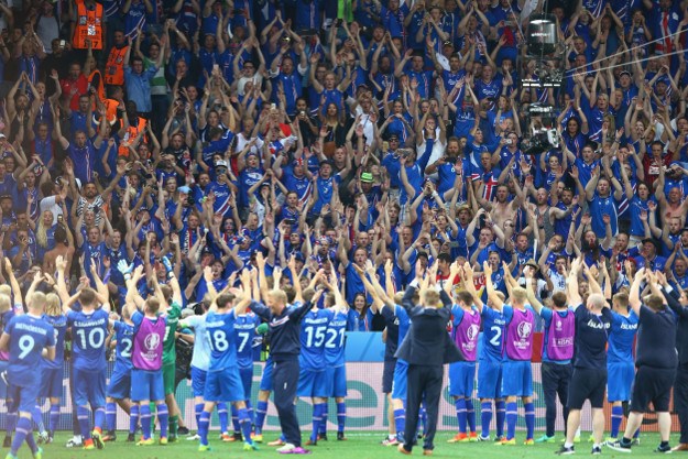 VIKINŠKA PROSLAVA TRIJUMFA NAD ENGLEZIMA Zato volimo Island!