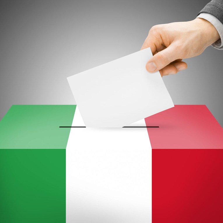 Talijani biraju više od tisuću novih gradonačelnika