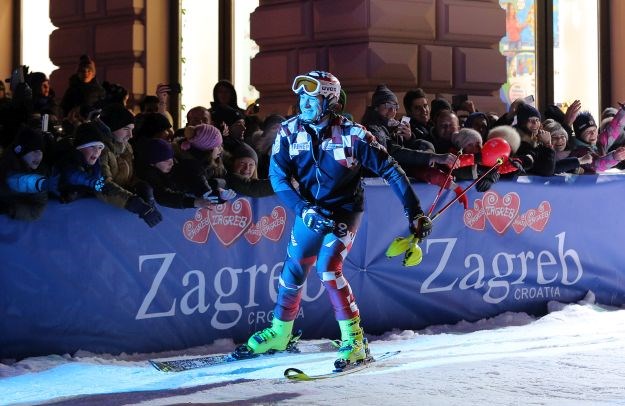VIDEO Utrka legendi u centru Zagreba: Janica opet na skijama, ovacije za Ivicu i Tinu Maze
