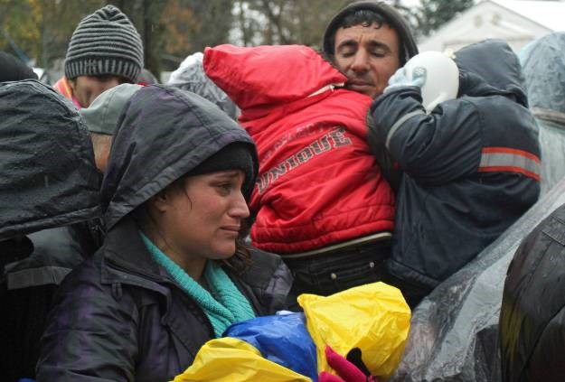 Ograničenja i filtriranje po nacionalnosti ne odvraćaju izbjeglice, 4000 stiglo u Pirej