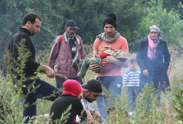 Strašno: 4 000 izbjeglica hladnu noć u Srbiji provelo na otvorenom, u Preševu 6 000 ljudi