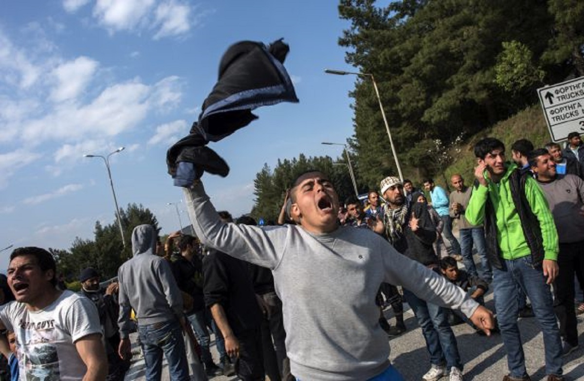 Francuski kamp za migrante pretvoren u pepeo