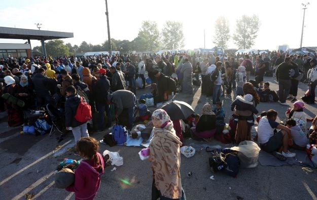 Jučer rekordan broj izbjeglica ušao u Mađarsku: Ušlo ih preko 10.000, preko 90% stiglo iz Hrvatske