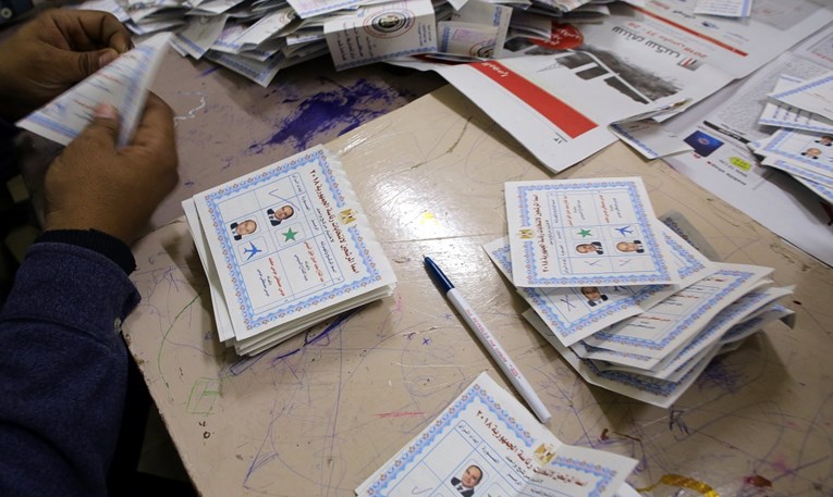 VIDEO Predsjednički izbori u Egiptu: Birači podmićeni, protukandidati zastrašeni i uhićeni