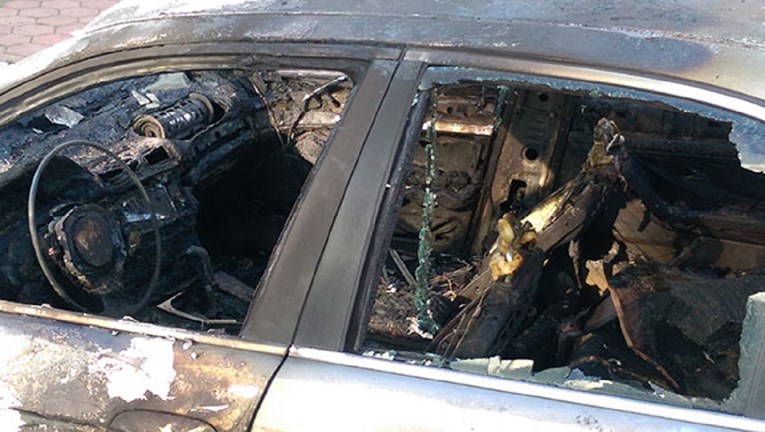 Izgorjela dva automobila u vlasništvu zagrebačkog poduzetnika