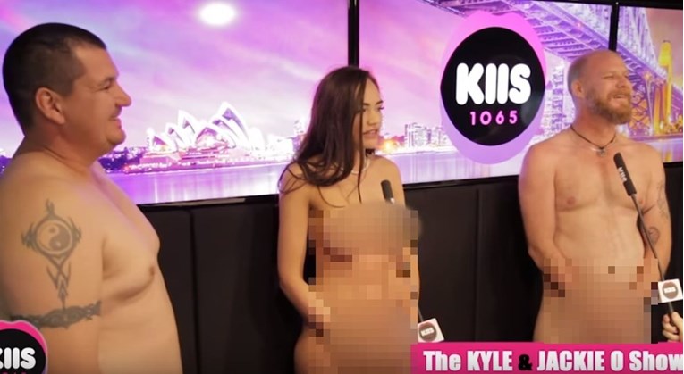VIDEO Erekcija uživo: Prsata dvojnica Megan Fox skinula se u emisiji, tipu se digao