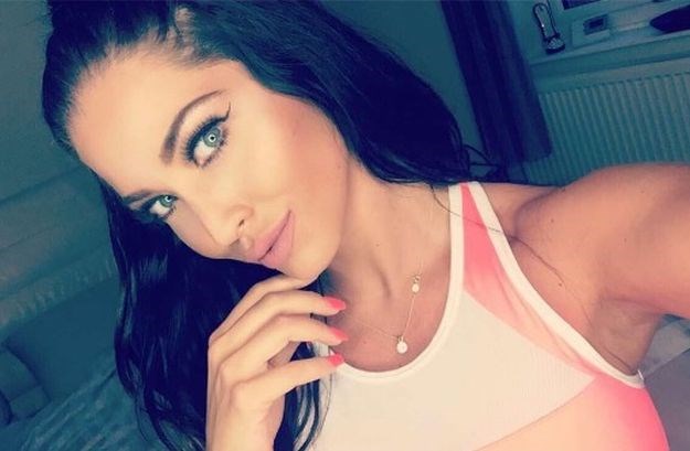 FOTO Samo se naslikava: Majku troje djece ovisnost o selfiejima vodi u smrt