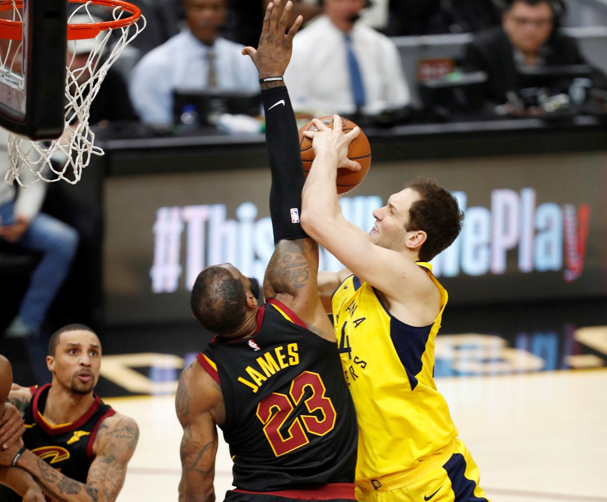 LEBRON BRILJIRAO, BOGDANOVIĆ PROMAŠIVAO Cavsi izjednačili protiv Pacersa