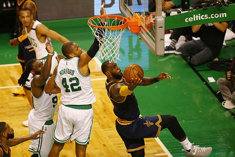 SAVRŠENI CAVSI Lebron i Love zabili 70 za pobjedu nad Celticsima na početku finala Istoka