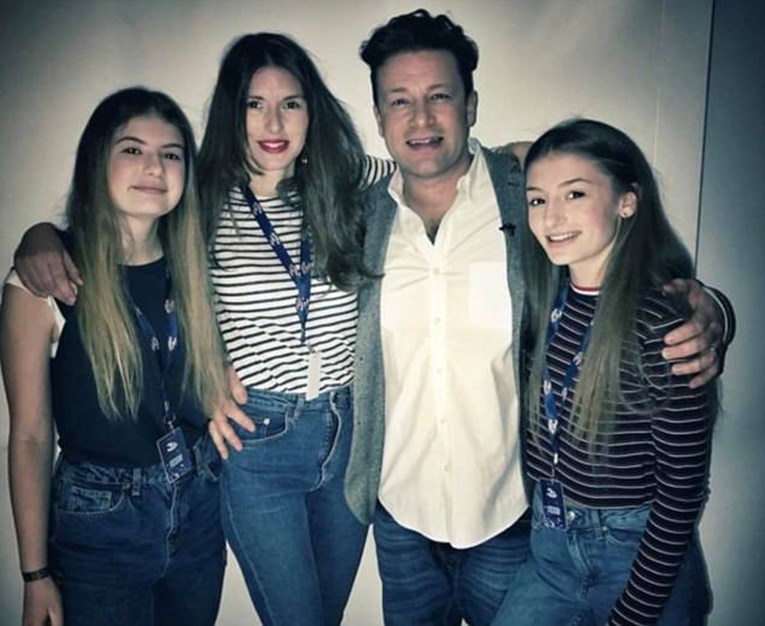 Jamie Oliver šokiran "porno" objavama djece na društvenim mrežama: "Gdje su roditelji?"