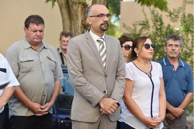 Gradonačelnik Knina: Ne vidim razloga zašto se ne bih poklonio srpskim žrtvama