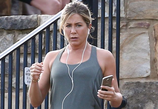 Jennifer Aniston: Vratila se s medenog mjeseca i tabloidi je napali da se udebljala
