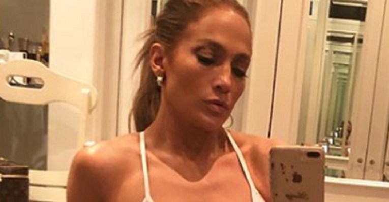 Jennifer Lopez opalila selfie u teretani i pokazala zavidnu figuru, ali i dekolte: "Ti si boginja"