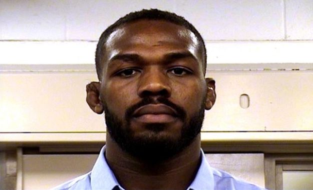Jon Jones pušten uz jamčevinu od 2500 dolara