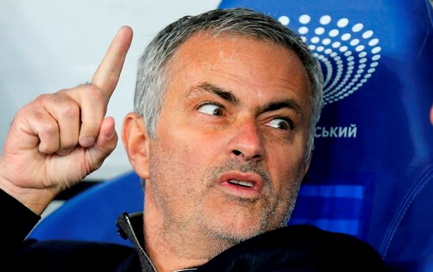 Mourinho zbog bizarnog razloga još uvijek čeka na imenovanje za trenera Uniteda