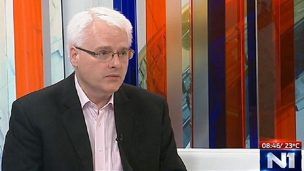 Josipović: Potpisi za raspuštanje Sabora se ne nose predsjednici