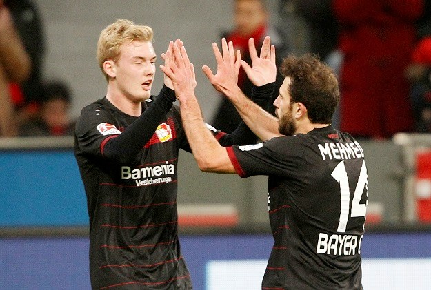 Borussia pustoši Bayer: Krade talentiranog veznjaka Bayernu ispred nosa