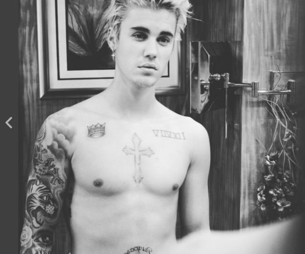 Justin Bieber Uskrs proslavio pozirajući potpuno gol