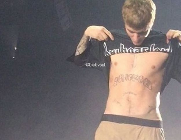 Justin Bieber misli da je "Sin Božji"?