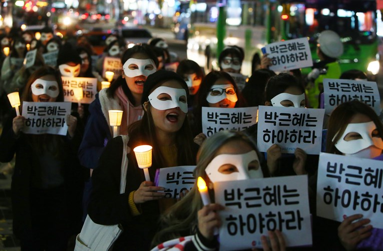 Prosvjedi u Južnoj Koreji nastavljeni, traži se da ustavni sud potvrdi opoziv premijerke