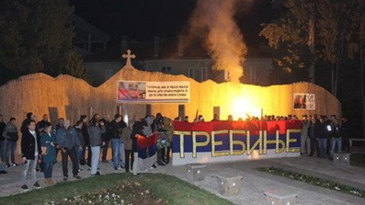 Četnici u Trebinju prosvjeduju zbog presude Ratku Mladiću