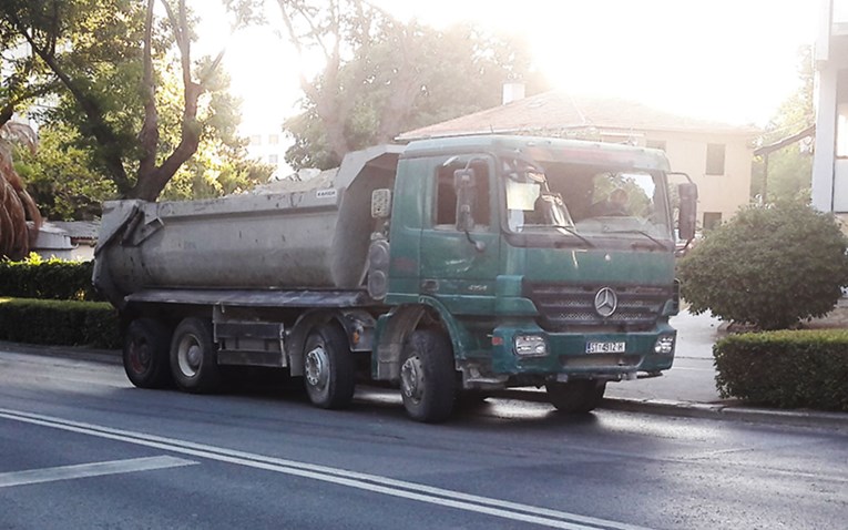 Split i Ultra se od terorizma brane kamionima punim kamenja. Saznali smo o čemu se radi