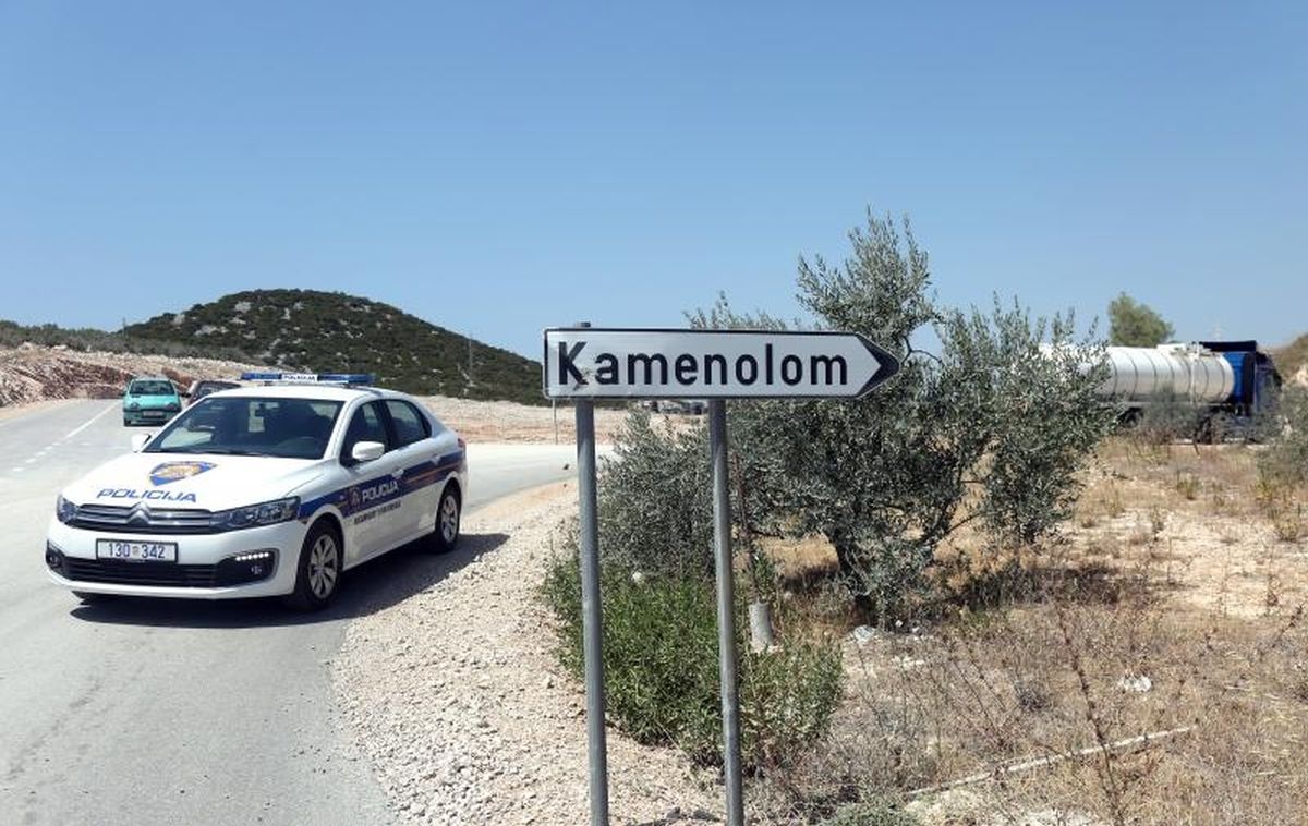 U kamenolomu kod Tisnog poginuo radnik, "kašika" bagera pala na njega i na mjestu ga ubila