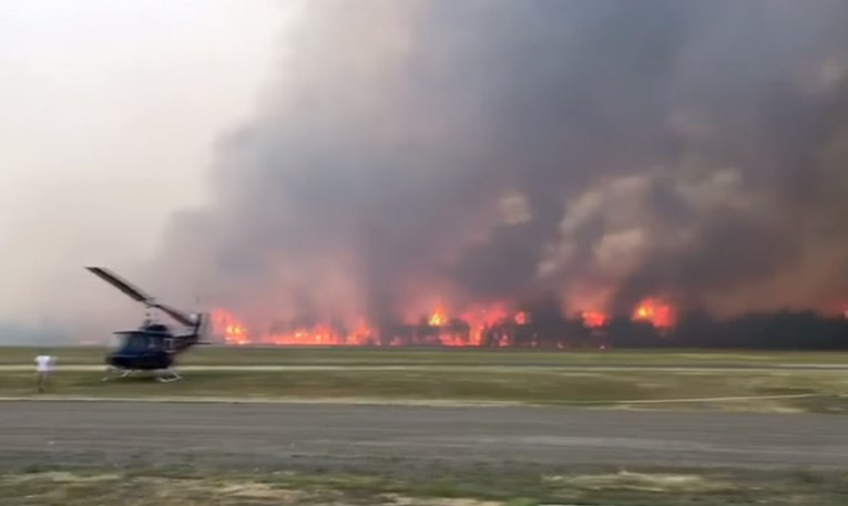 U Kanadi buknulo oko 180 požara, proglašeno izvanredno stanje