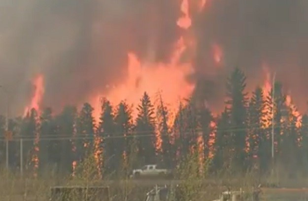 Razorni požar u Kanadi guta sve pred sobom: Gori grad, naređena hitna evakuacija 100.000 stanovnika