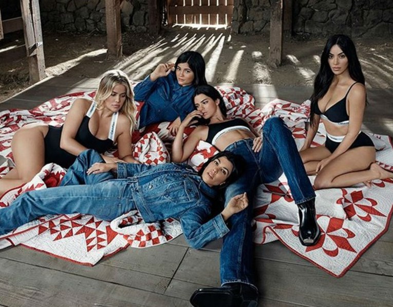 Kardashianke za Calvina Kleina: Kylie Jenner ponovno čudna na fotografijama