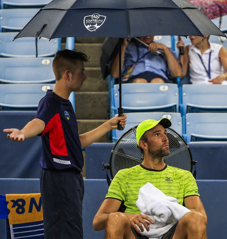 Kiša poremetila US Open, Karlović nastavlja u srijedu