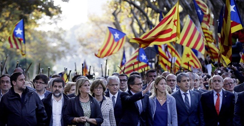 Istječe rok koji je Španjolska dala Kataloniji: Kako će Puigdemont odgovoriti?