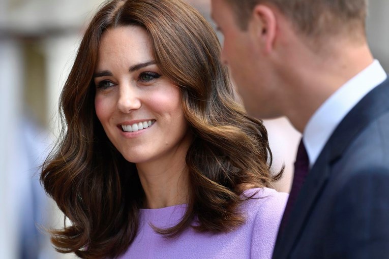 Evo zašto Kate Middleton nikad ne nosi crveni ruž