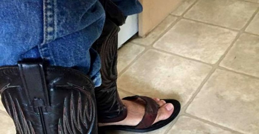 Redneck elegancija o kojoj se priča: Kaubojke-sandale
