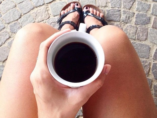 Pijete kavu prije doručka? Pogledajte što to radi vašem organizmu