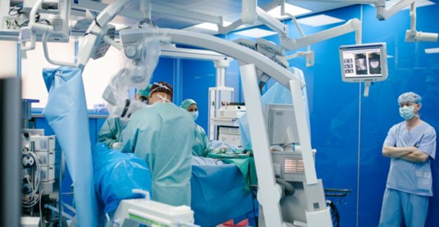 U VINOGRADSKOJ IZVODE ČUDO Pacijent nakon operacije kralježnice može već za 15 dana na posao