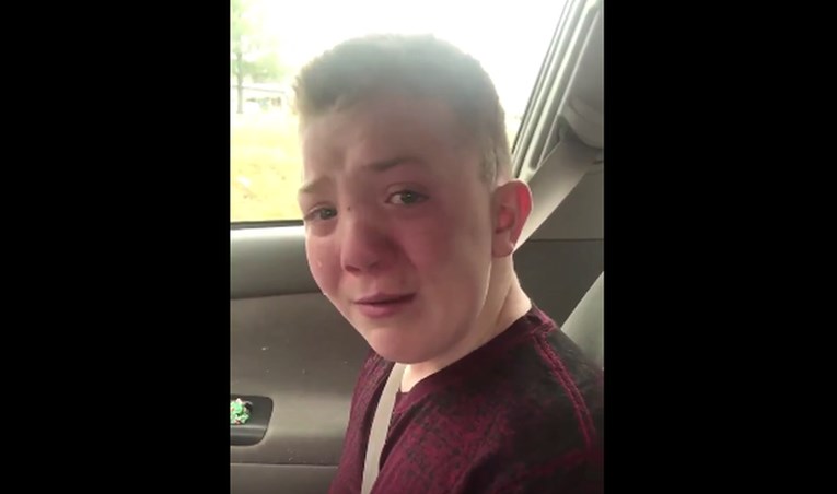 VIDEO Brojne holivudske zvijezde pritekle u pomoć dječaku koji je u suzama progovorio o zlostavljanju