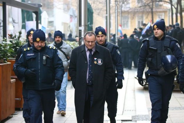 Keleminec pušten na slobodu, dobio zabranu posjećivanja sjedišta HDZ-a, SDP-a i Pupovčevog SNV-a