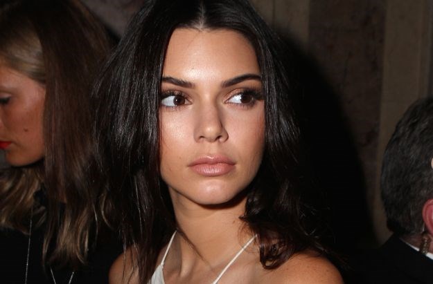 Prozirna haljina Kendall Jenner otkrila i novi piercing