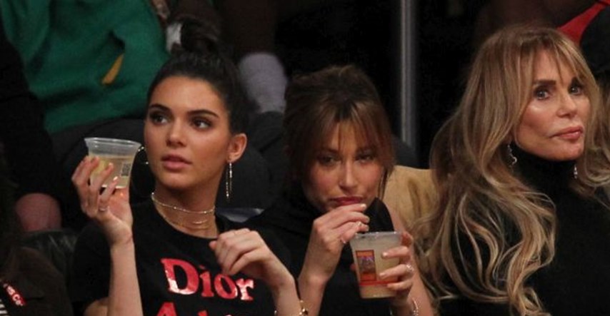 Kendall Jenner vraća u modu komad koji je proslavila Carrie Bradshaw