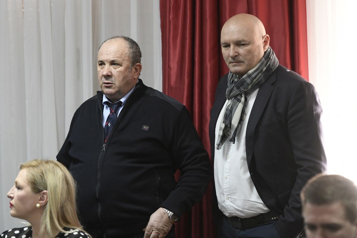 Kerum nasrnuo na vijećnika, umalo se potukli: "Majmune glupi, nokautirat ću te"