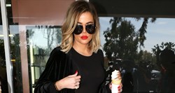 Khloe Kardashian ne odvaja se od ovog neobičnog modela hlača
