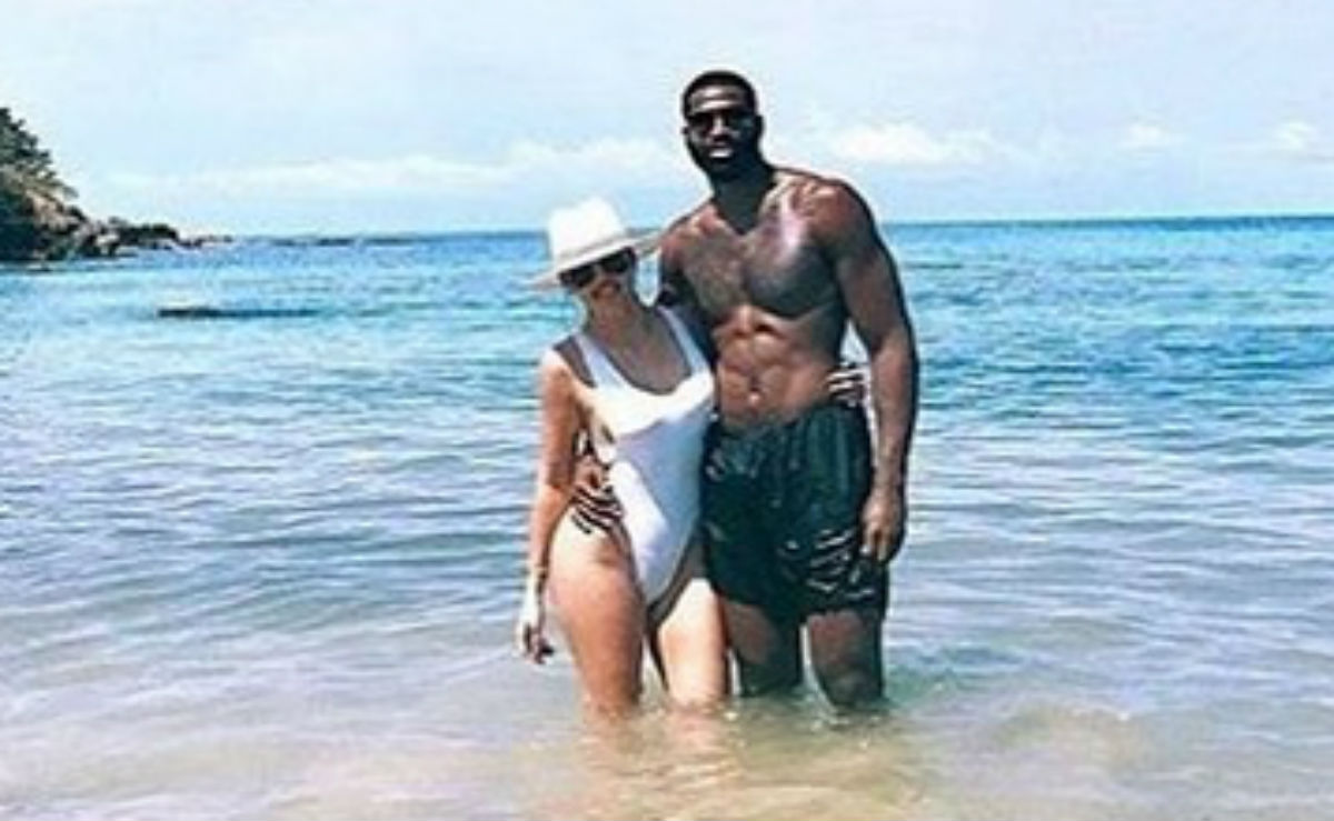Ne možemo prestati gledati u novog komada Khloe Kardashian