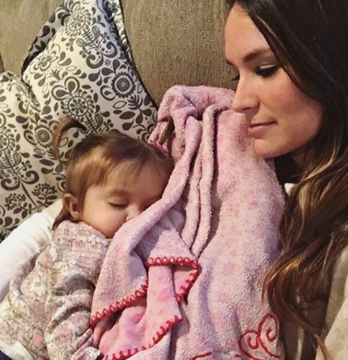Dadilja donirala dio jetre djevojčici koju je tek počela čuvati