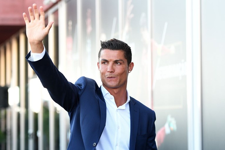 Ronaldo nakon 20 godina stigao kući, doveo prvake Europe i dobio aerodrom