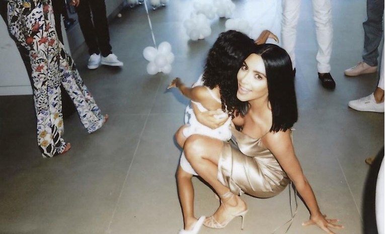 "Nevjerojatno si glupa": Kim Kardashian otkrila zbilja loš način kako je skinula tri kilograma