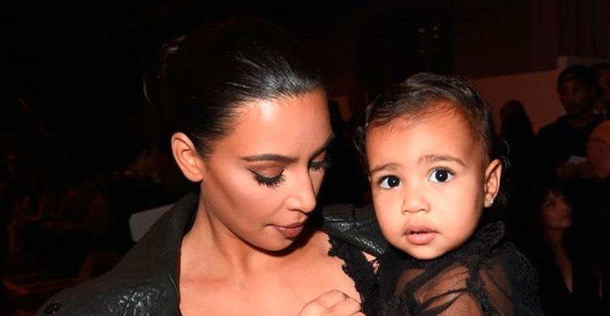 Kim Kardashian s kćeri i sestrama doživjela prometnu nesreću