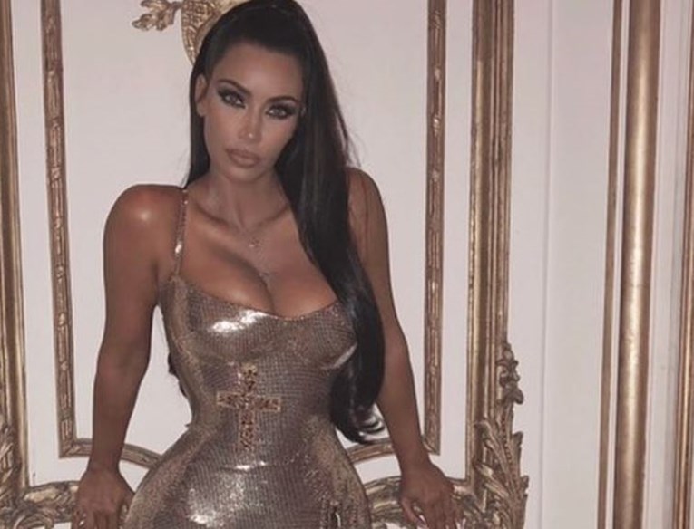Kim Kardashian zbog jedne fotke na meti opake kritike: "Odjebi, truješ mlade cure"