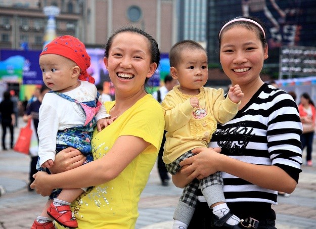 Kina napušta politiku jednog djeteta: Parovima odsad dozvoljeno imati dvoje djece