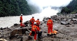 Obilne padaline u Kini ubile 66 osoba, u klizištima i poplavama srušeno 5.200 kuća